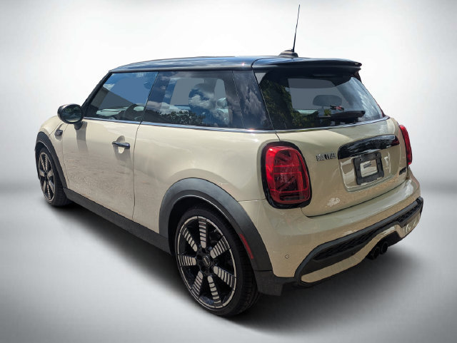 Used 2022 MINI Cooper S w/ Driver Assistance Package FWD image 6