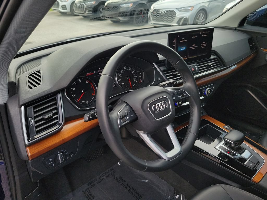 Certified 2023 Audi Q5 Premium w/ Convenience Package AWD/4WD image 7