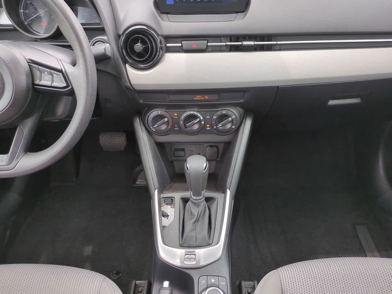 Certified 2019 Toyota Yaris L FWD image 18