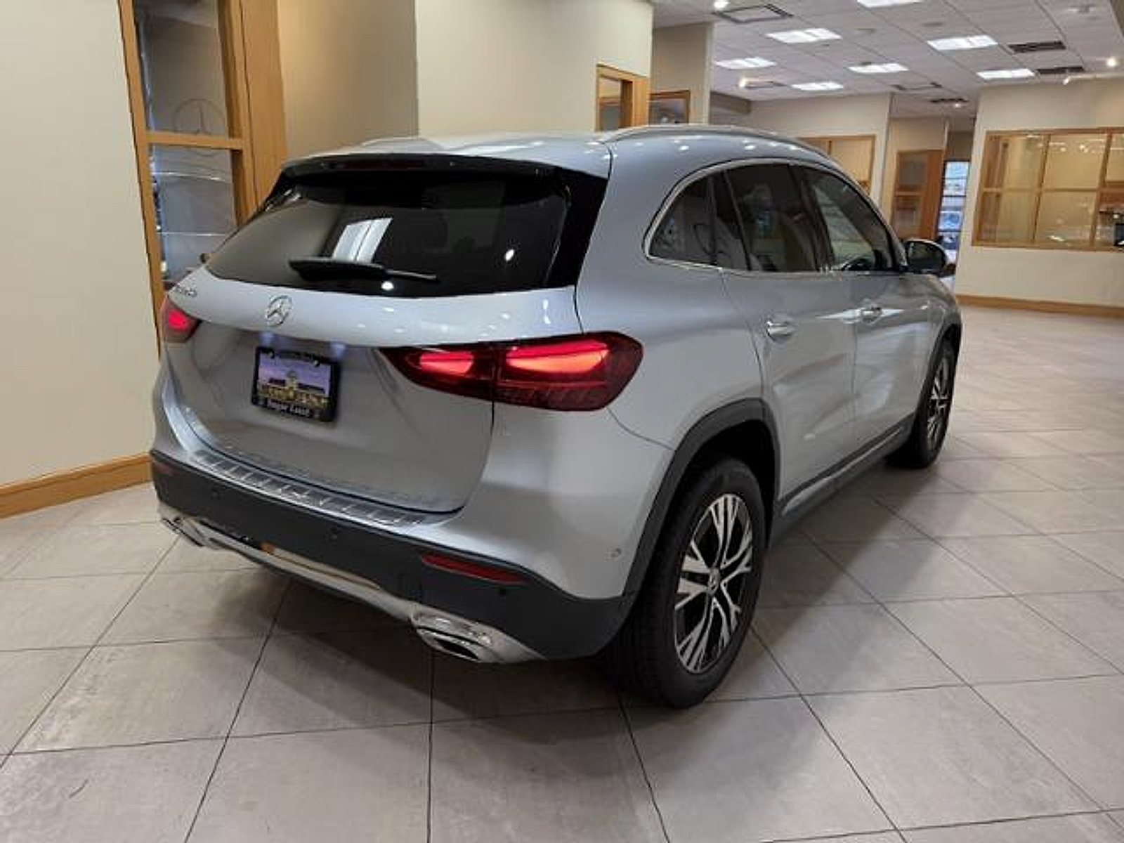 Used 2025 Mercedes-Benz GLA 250 image 5