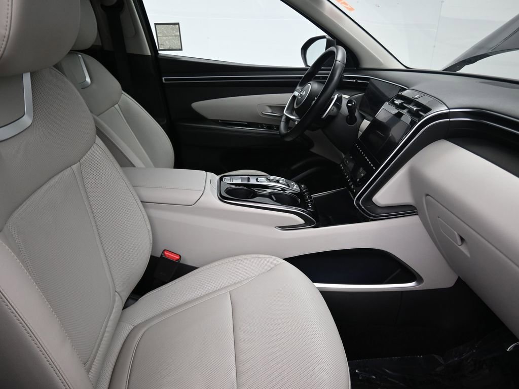 Used 2023 Hyundai Tucson Limited image 11