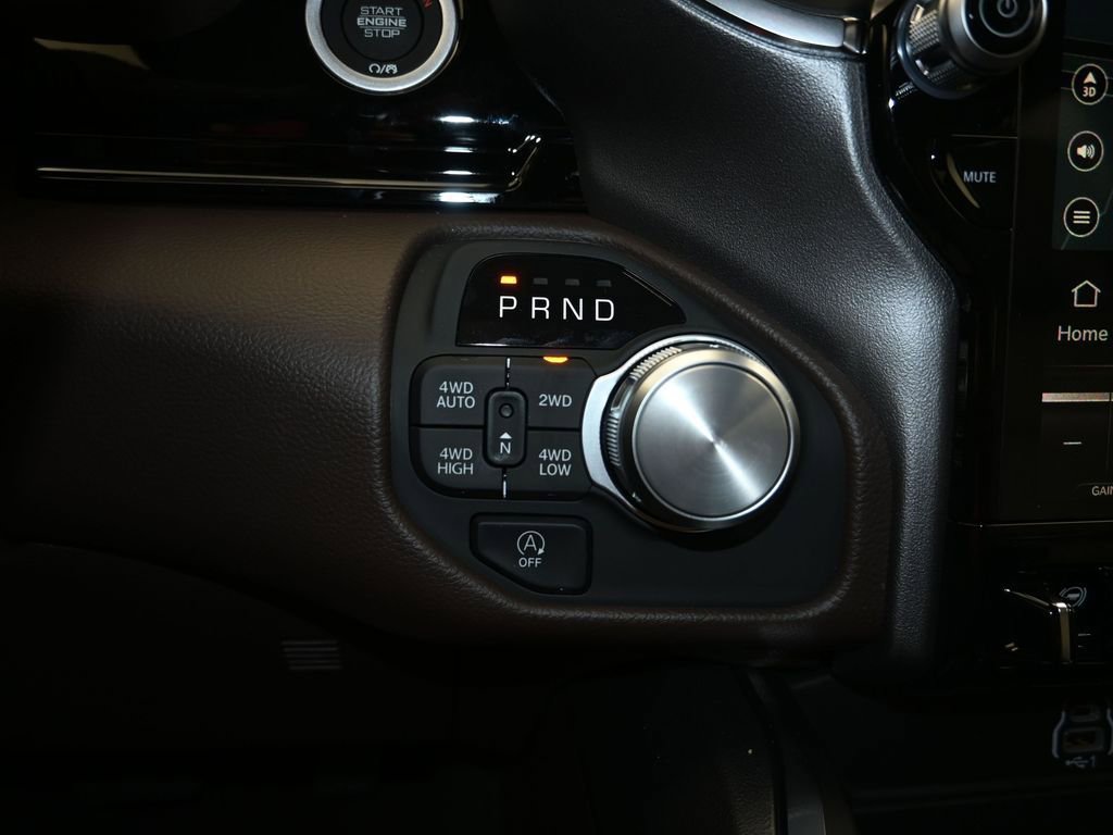 New 2026 RAM 1500 Laramie AWD/4WD image 19