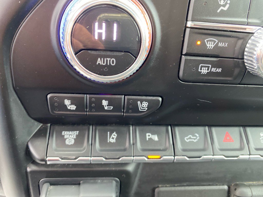 Used 2023 GMC Sierra 2500 AT4 w/ AT4 Premium Plus Package image 13