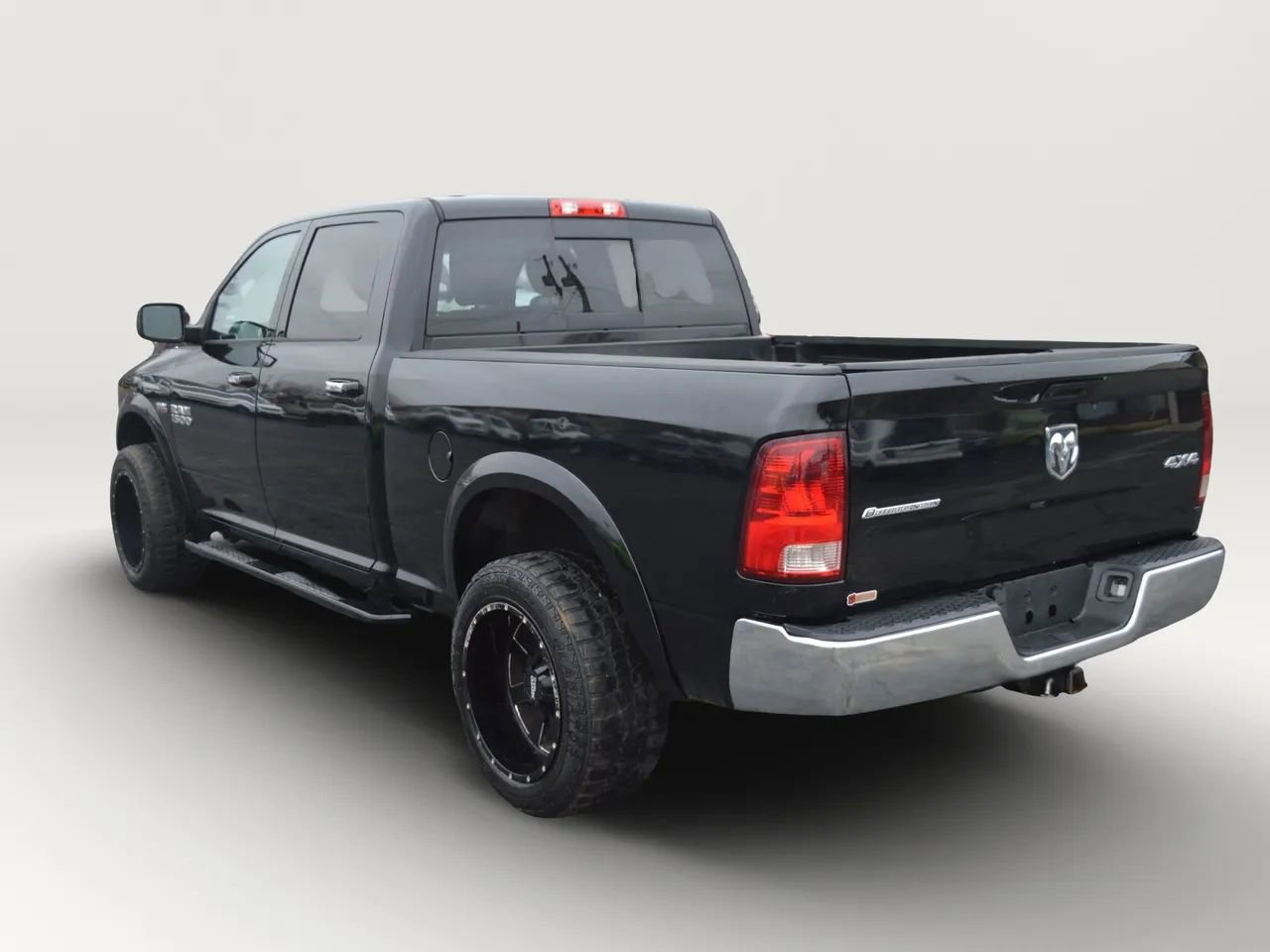 Used 2014 RAM 1500 Outdoorsman image 6