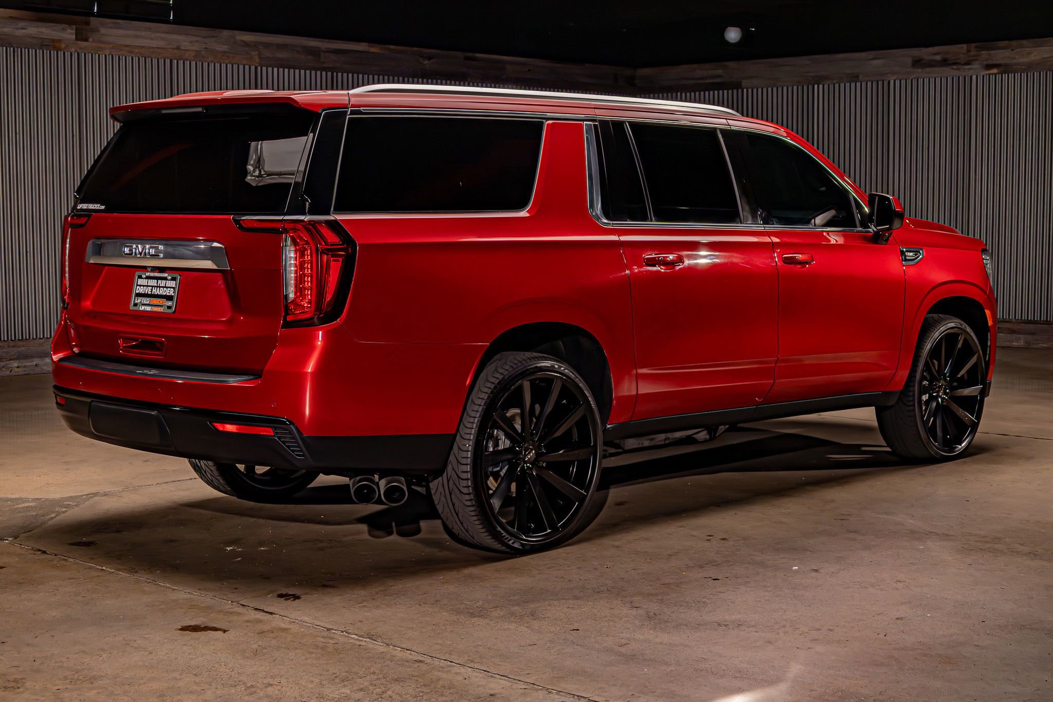 Used 2022 GMC Yukon XL SLE w/ Gmc Pro Safety Plus Package image 9