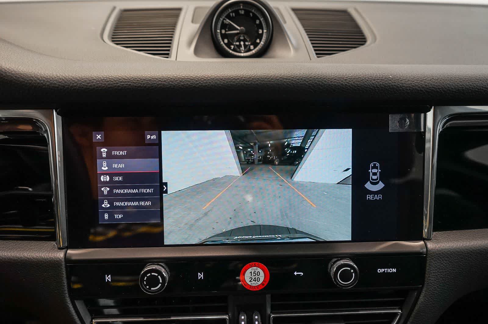 Certified 2026 Porsche Macan AWD/4WD image 29
