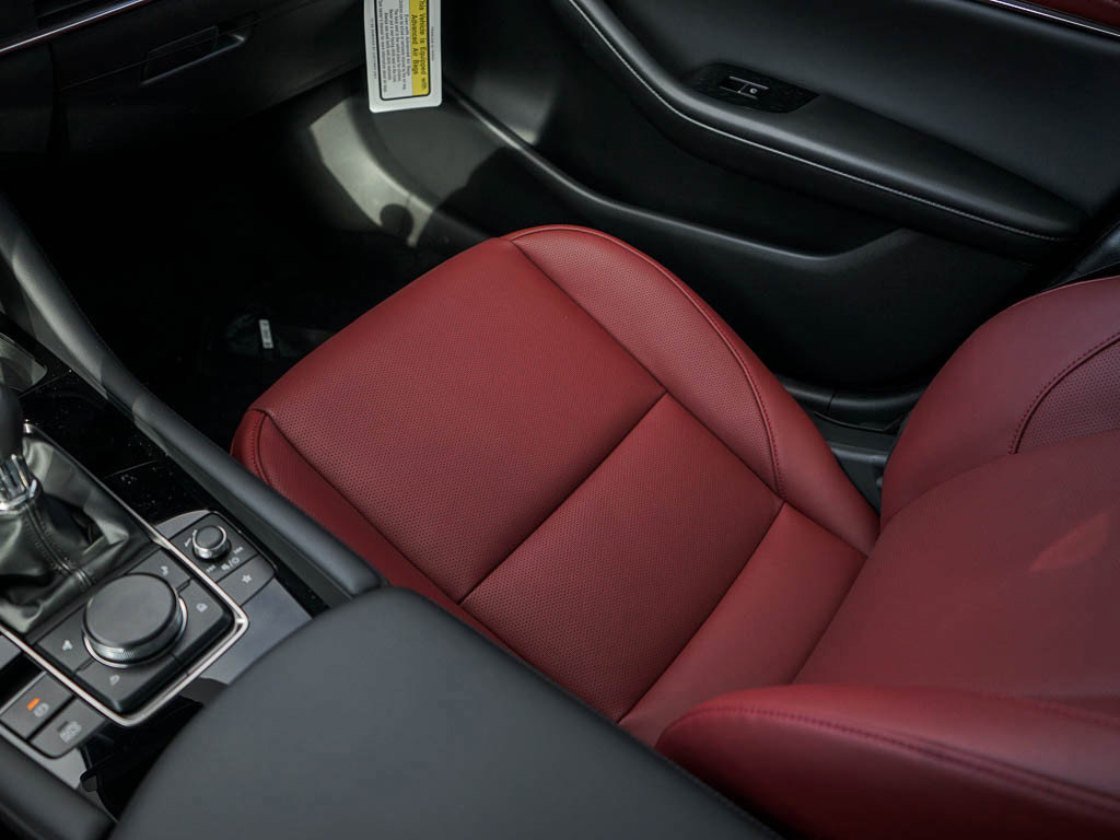 New 2026 MAZDA MAZDA3 2.5 S Hatchback w/ Premium Pkg FWD image 25