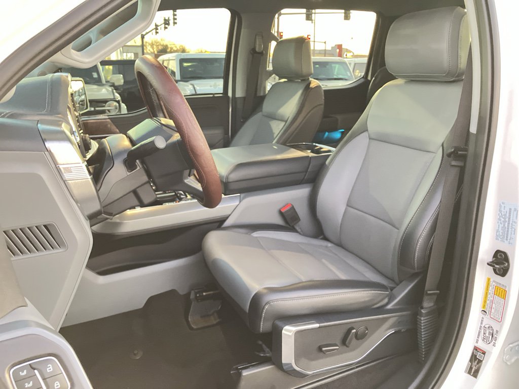 Used 2023 Ford F150 Lariat w/ Max Trailer Tow Package image 29