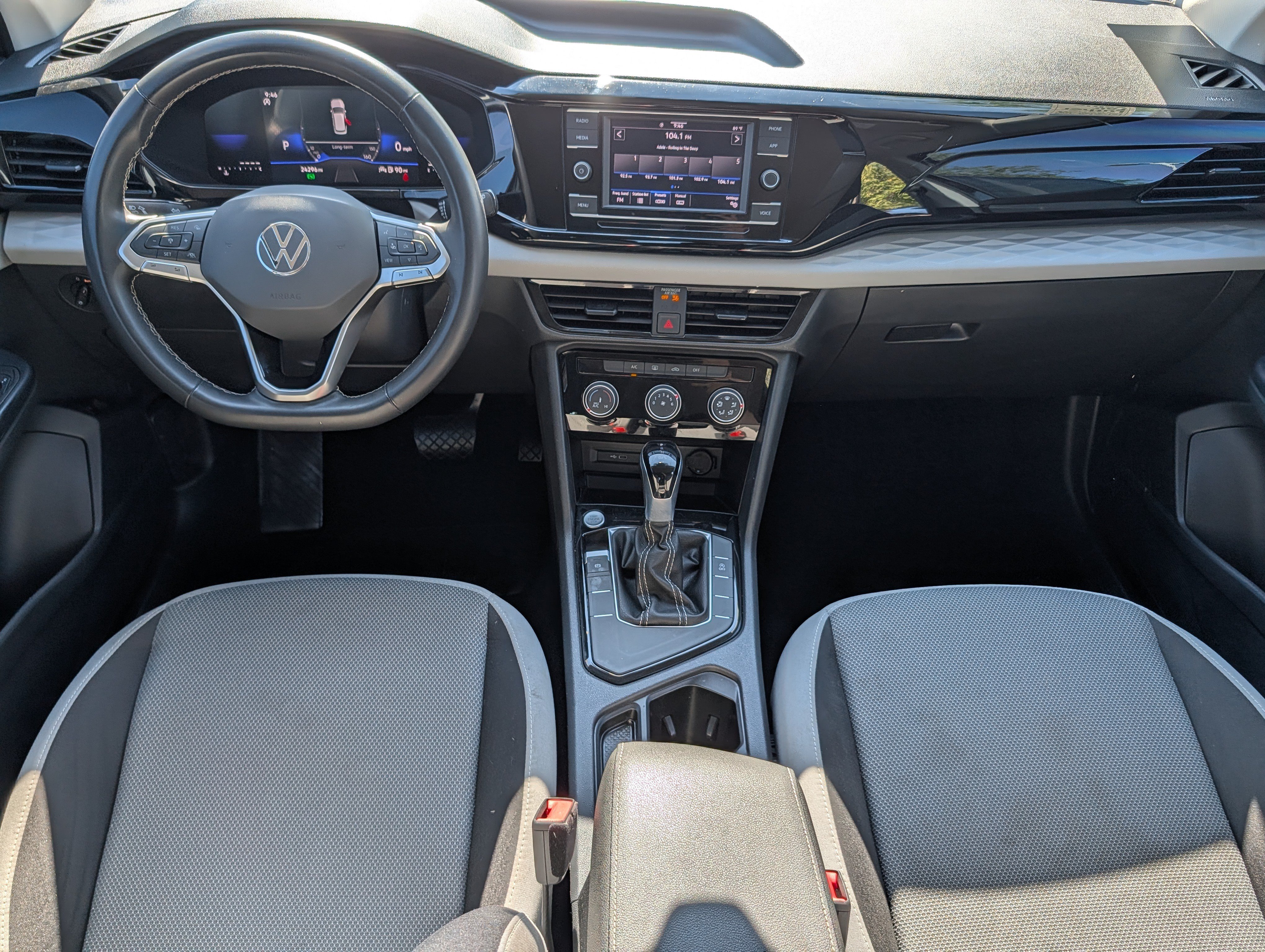 Used 2024 Volkswagen Taos S FWD image 10