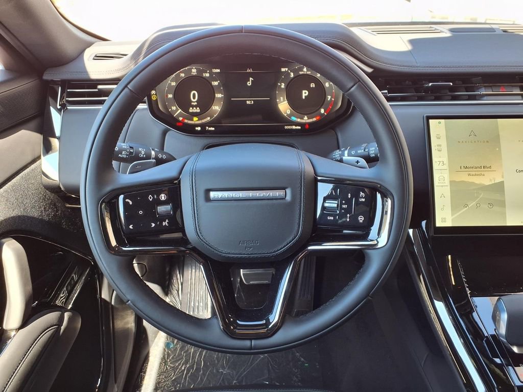 New 2026 Land Rover Range Rover Sport Dynamic SE AWD/4WD image 16