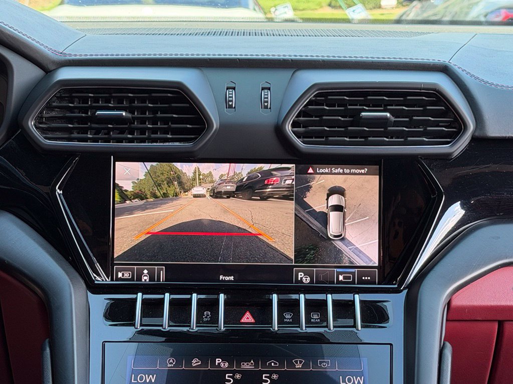 Used 2021 Lamborghini Urus AWD/4WD image 49