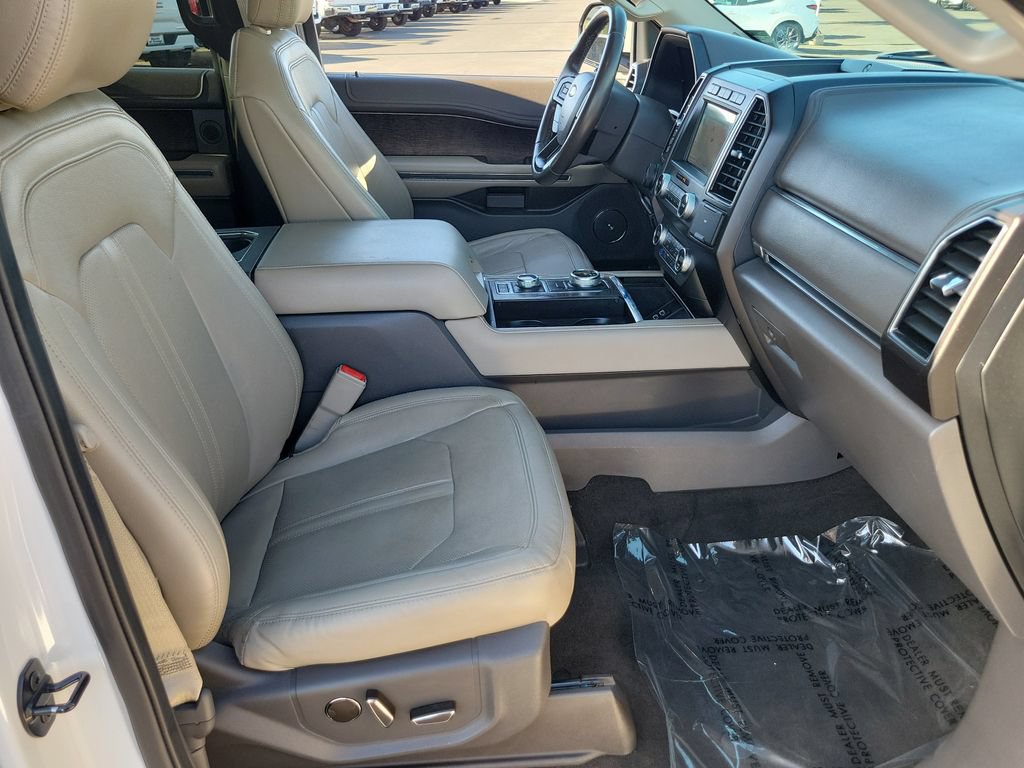 Used 2019 Ford Expedition Limited w/ Equipment Group 302A AWD/4WD image 21