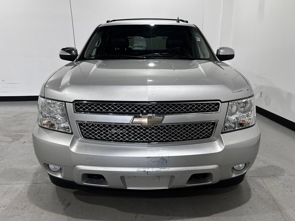 Used 2011 Chevrolet Avalanche LTZ image 10