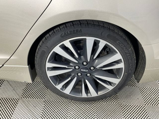 Used 2017 Lincoln MKZ Reserve FWD image 17