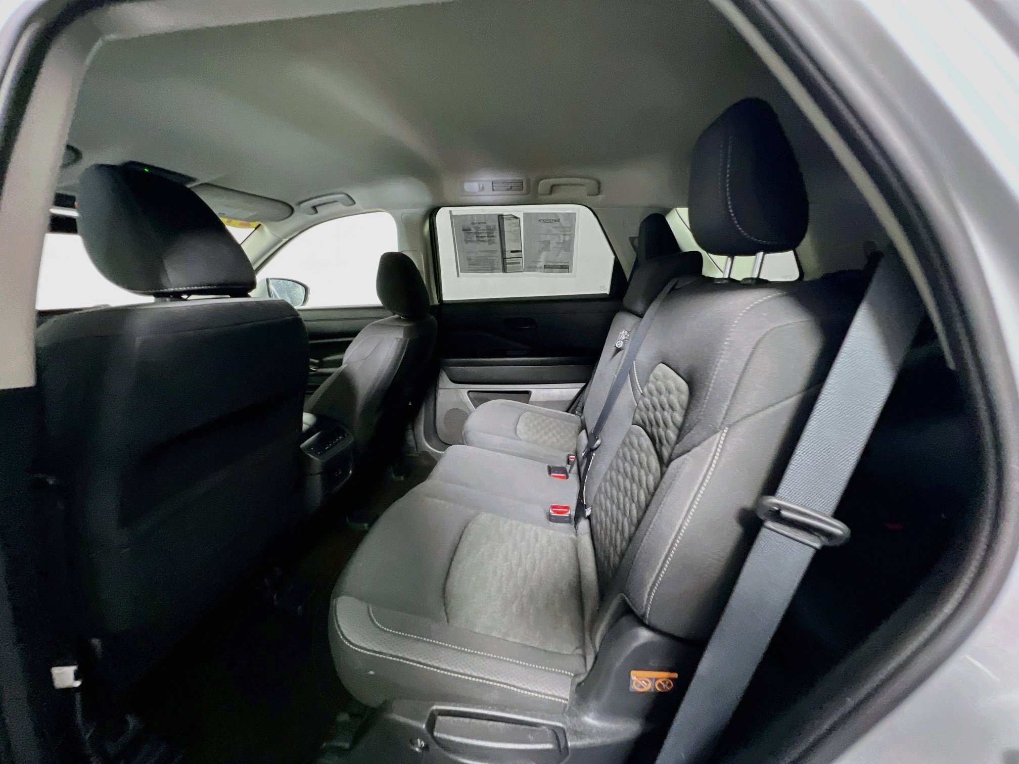 Used 2024 Nissan Pathfinder SV FWD image 28