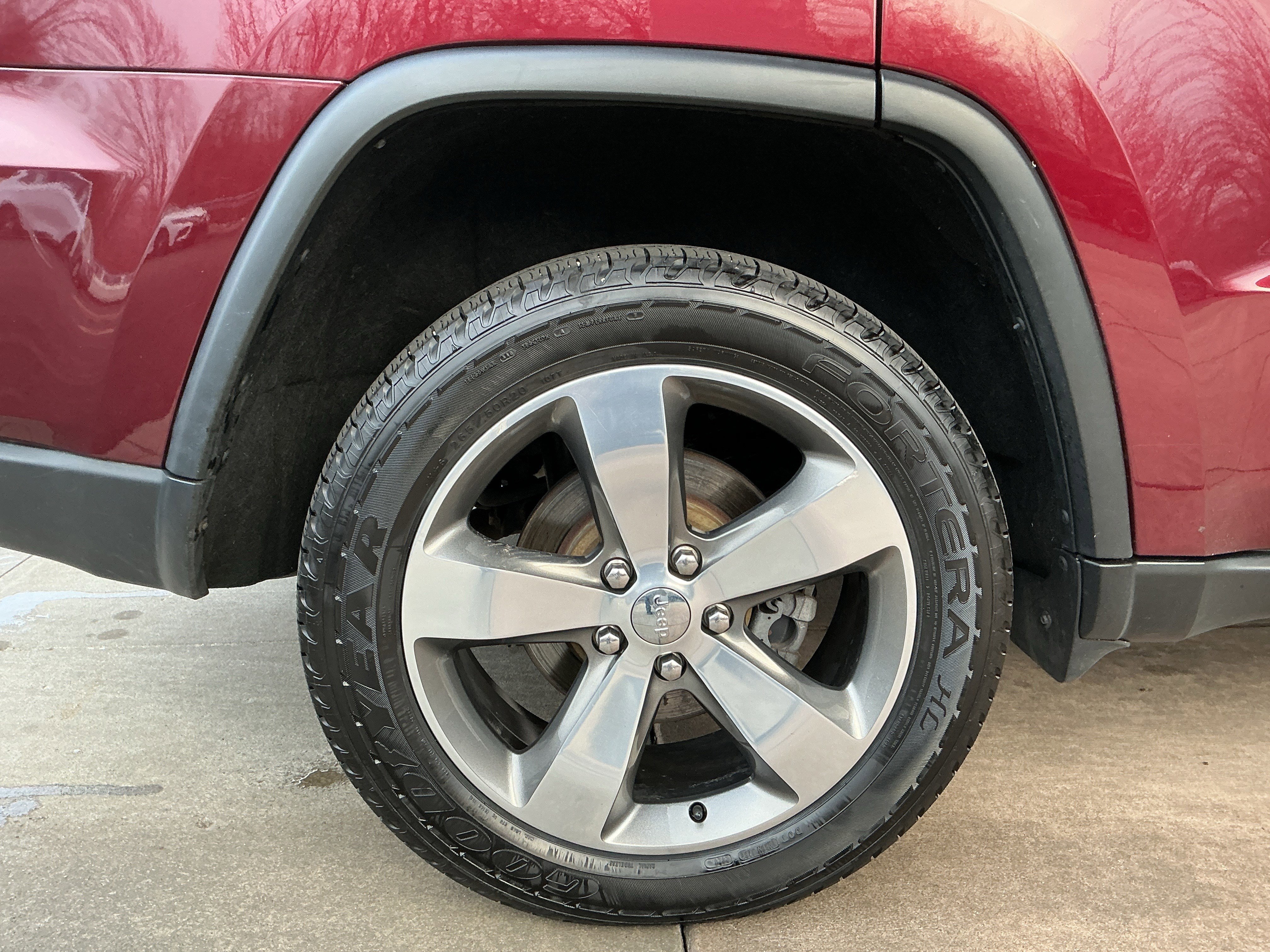 Used 2016 Jeep Grand Cherokee Limited w/ Luxury Group II image 29