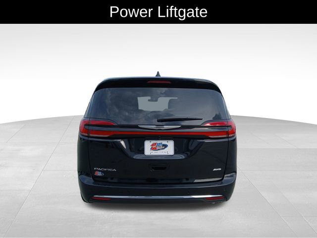 New 2026 Chrysler Pacifica Select AWD/4WD image 4