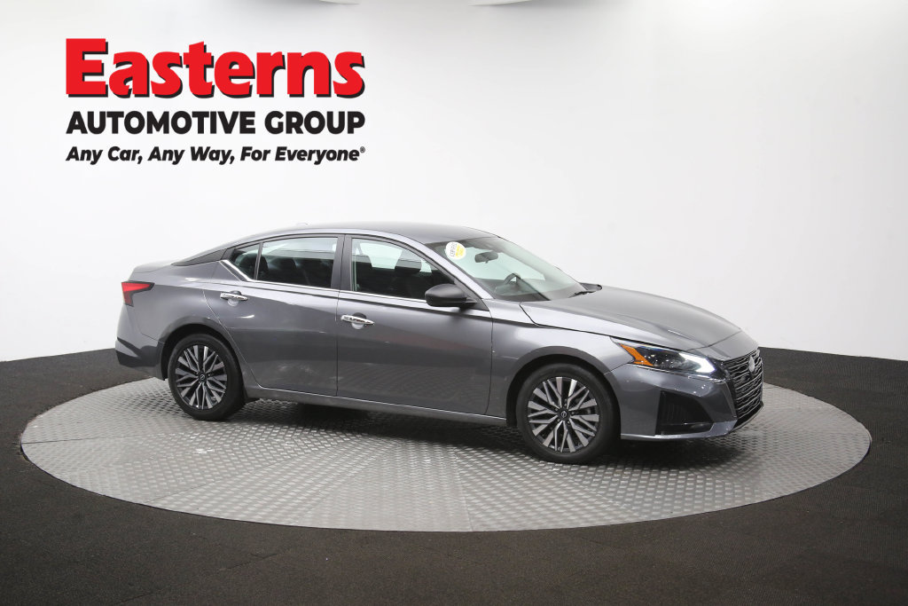 Used 2024 Nissan Altima 2.5 SV FWD image 50