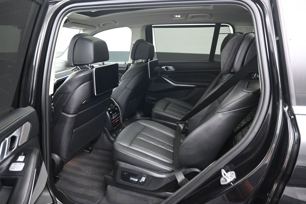 Used 2019 BMW X7 xDrive50i w/ Premium Package AWD/4WD image 10