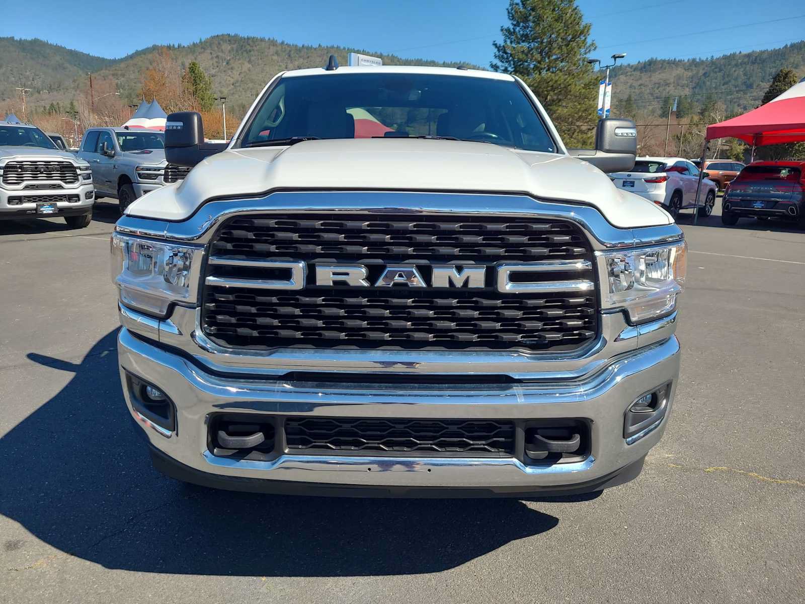 Used 2024 RAM 3500 Big Horn image 14