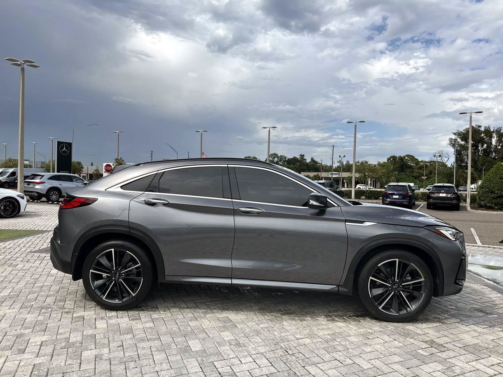 Used 2023 INFINITI QX55 Luxe w/ Cargo Package AWD/4WD image 6