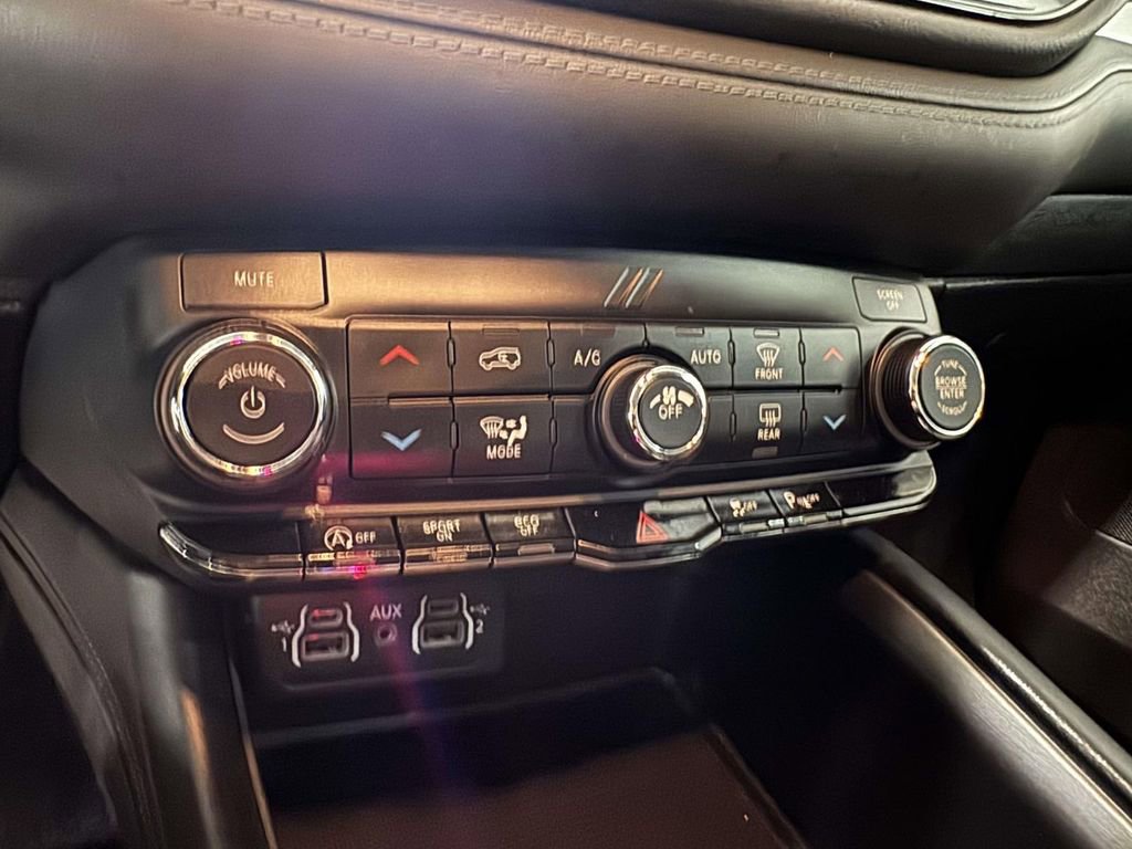 Used 2022 Dodge Durango SXT w/ Anodized Platinum Package image 25