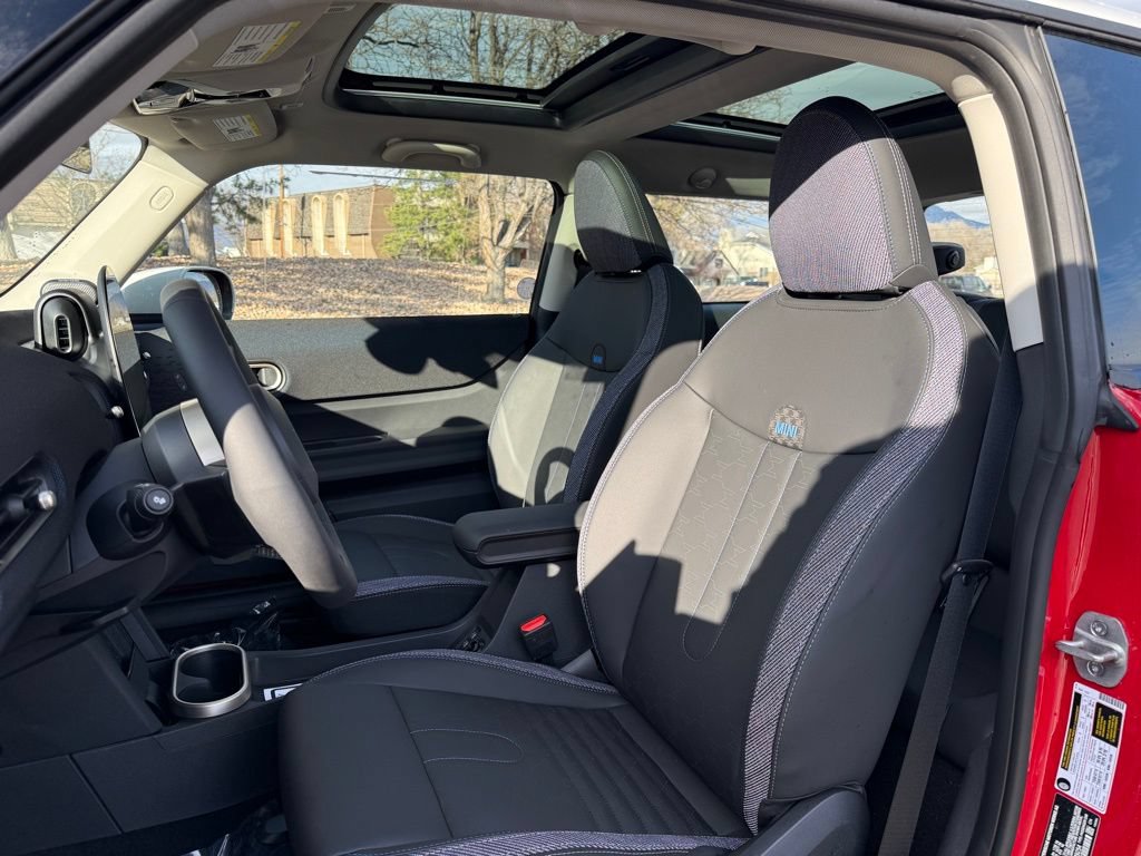 New 2026 MINI Cooper 2-Door Hardtop FWD image 15