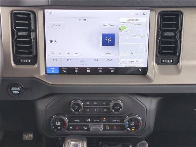 Used 2025 Ford Bronco Outer Banks AWD/4WD image 15
