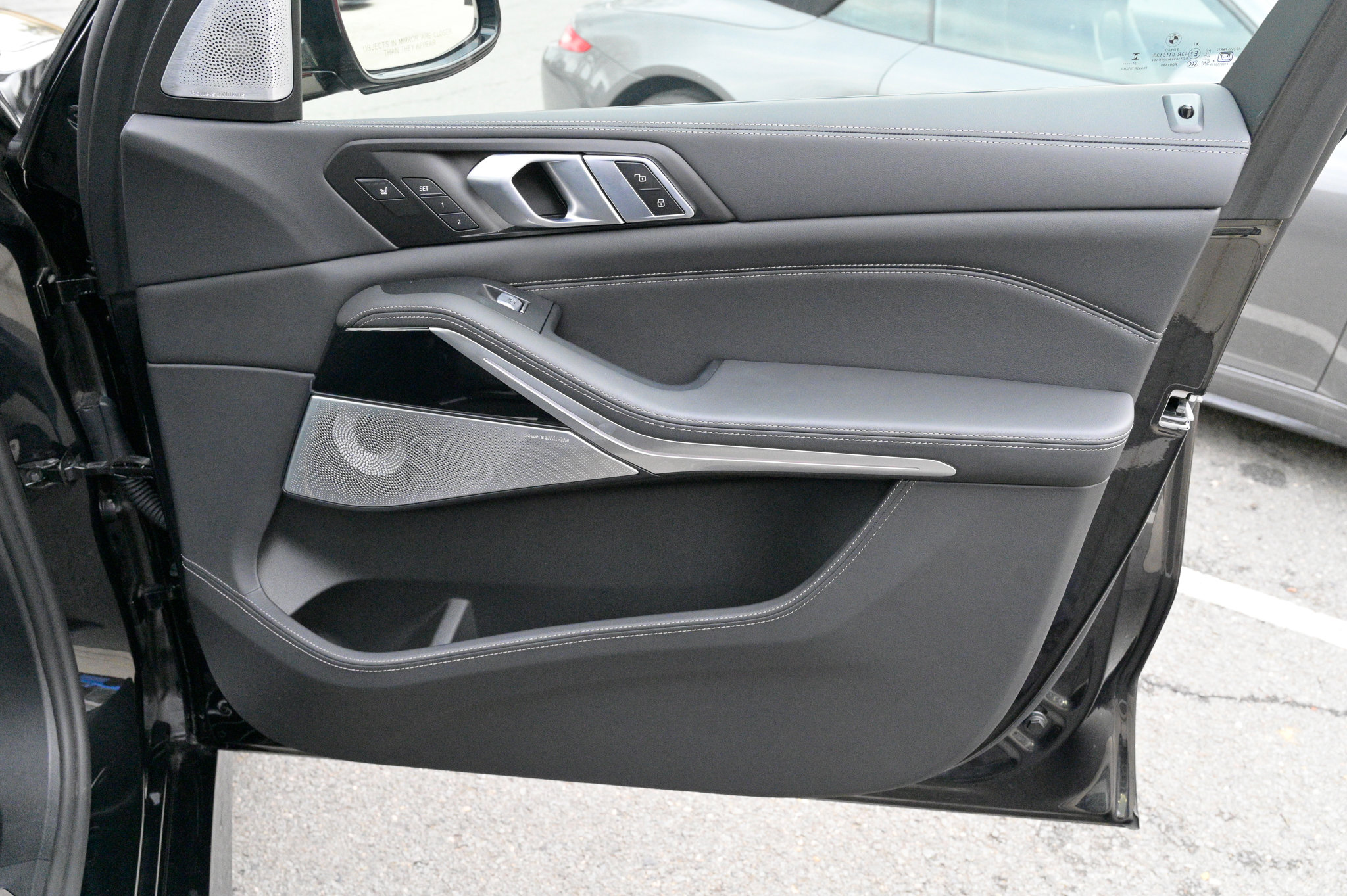 Used 2025 BMW ALPINA XB7 image 63