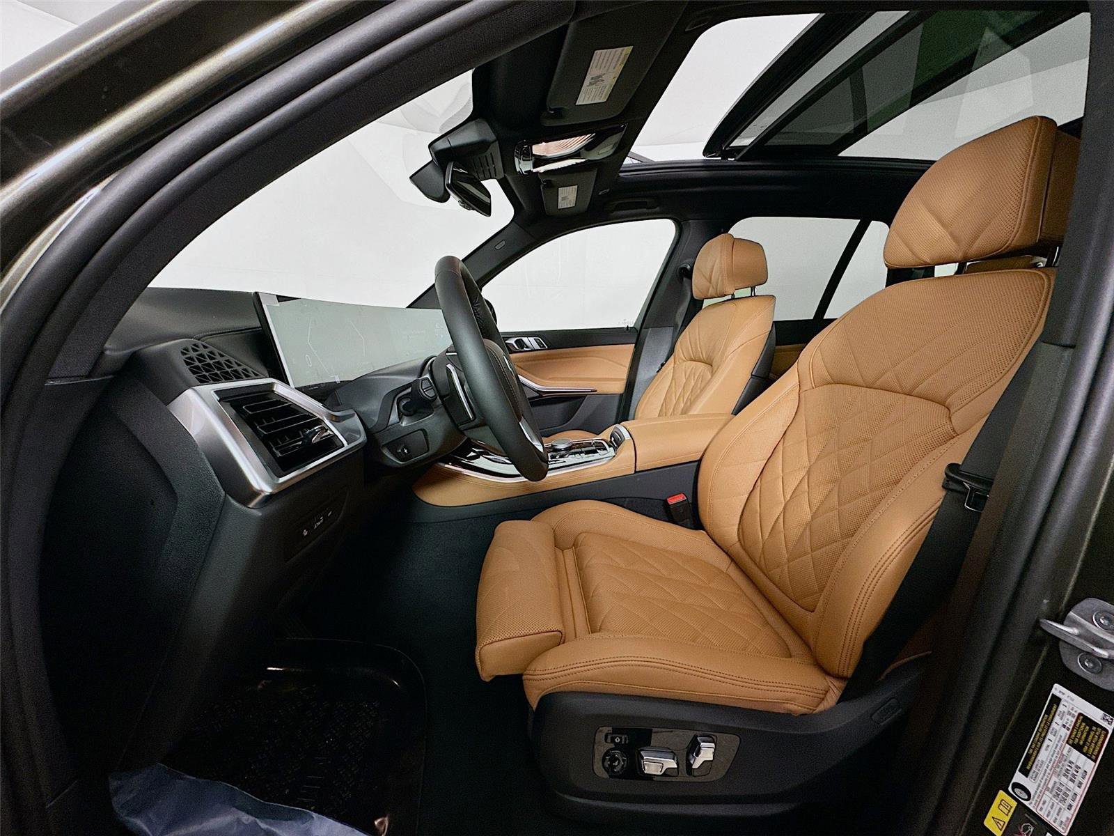 New 2026 BMW X5 xDrive50e w/ Climate Comfort Package image 22