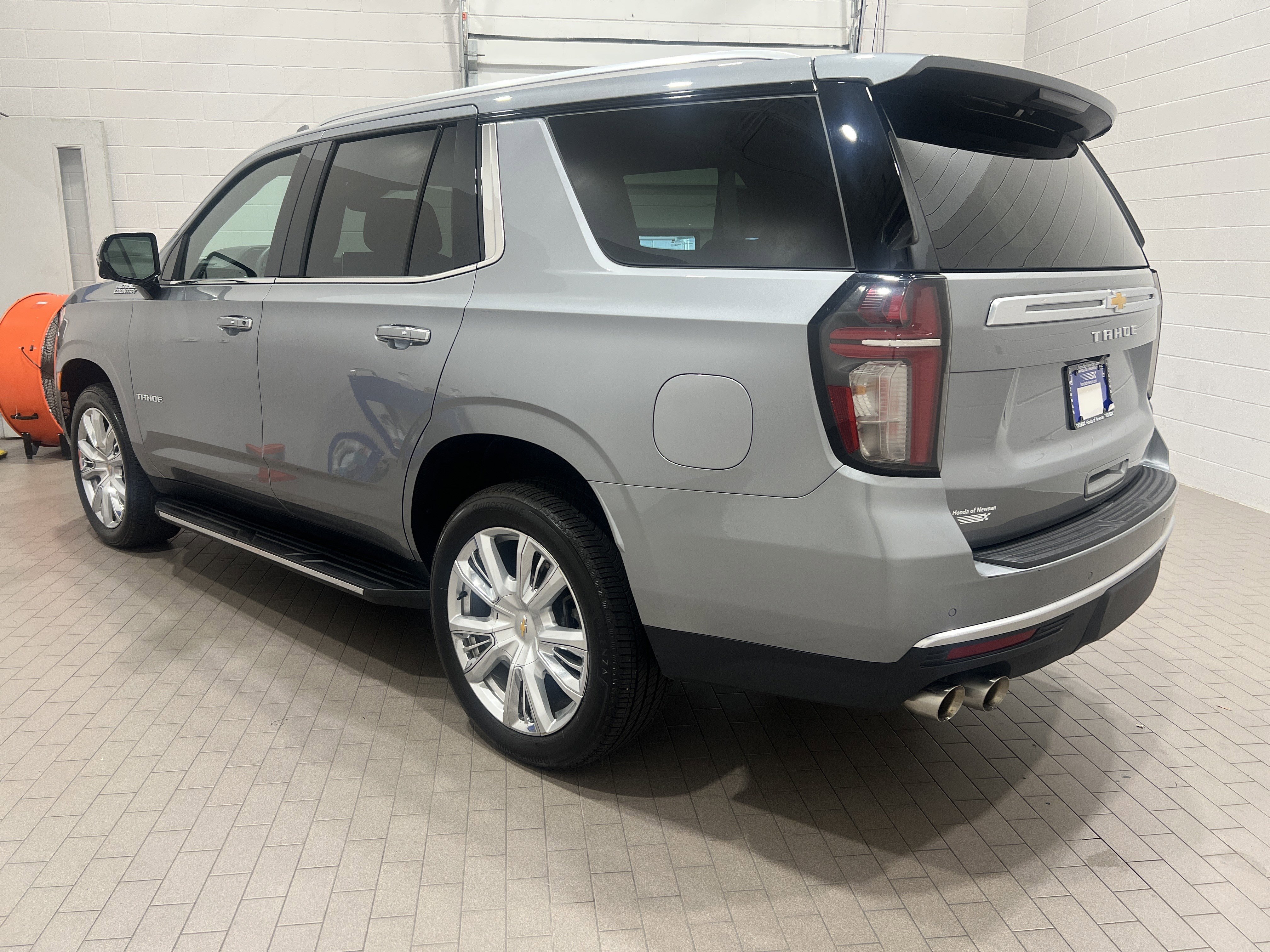 Used 2023 Chevrolet Tahoe High Country image 7