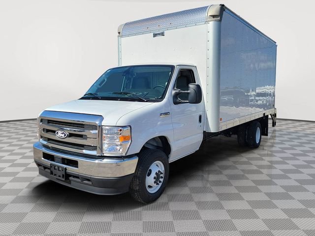 New 2027 Ford E-450 and Econoline 450 Super Duty w/ Power Equipment Group RWD image 18