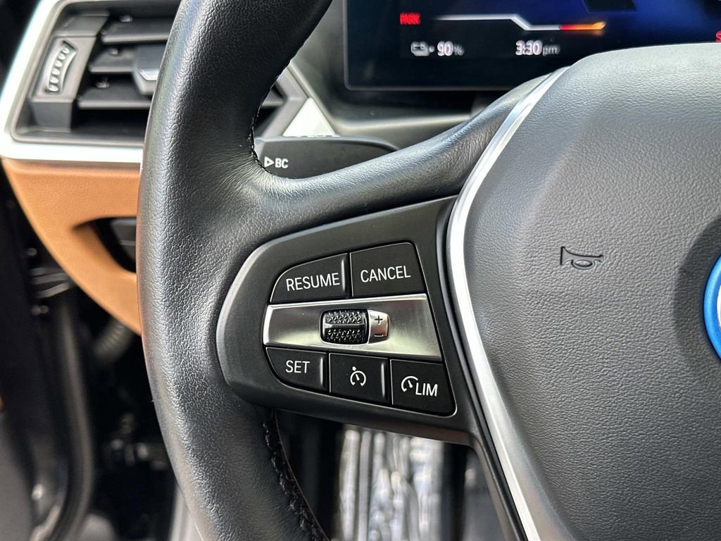 Used 2023 BMW i4 eDrive35 w/ Premium Package image 17