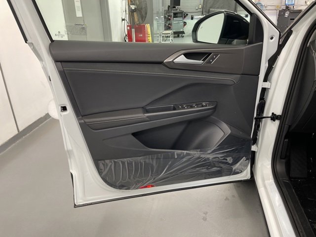 New 2026 Volkswagen Taos SE image 26