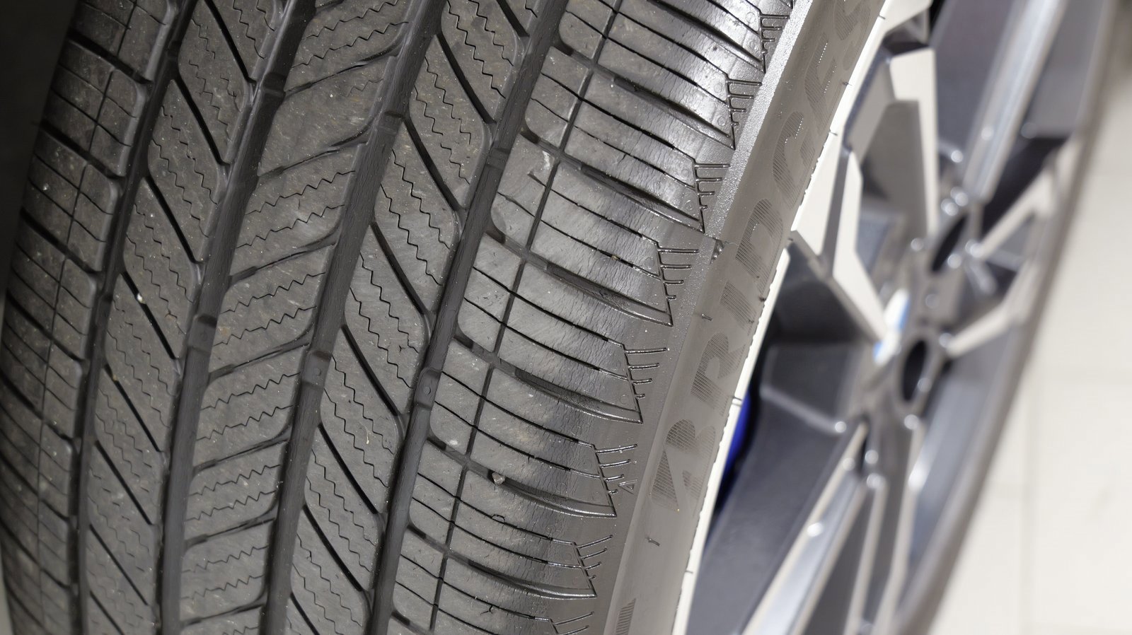 Used 2024 BMW X1 M35i w/ Premium Package image 65