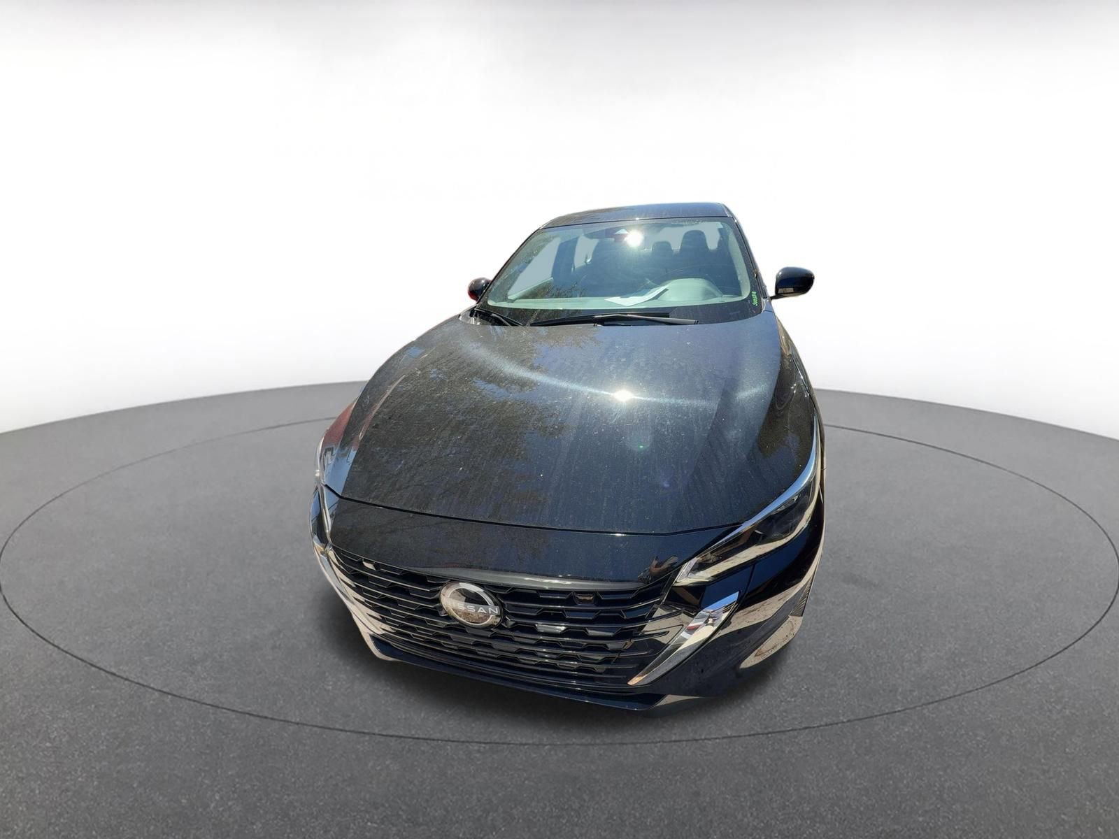 Used 2025 Nissan Sentra S image 3