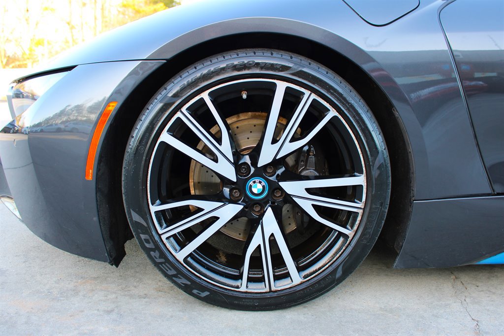 Used 2015 BMW i8 image 37