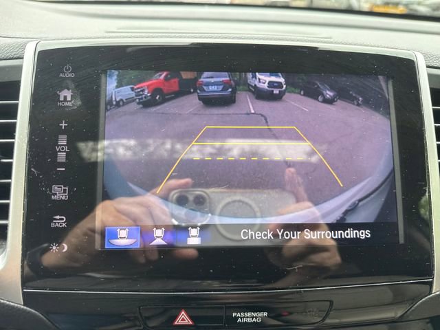 Used 2018 Honda Pilot Touring image 23