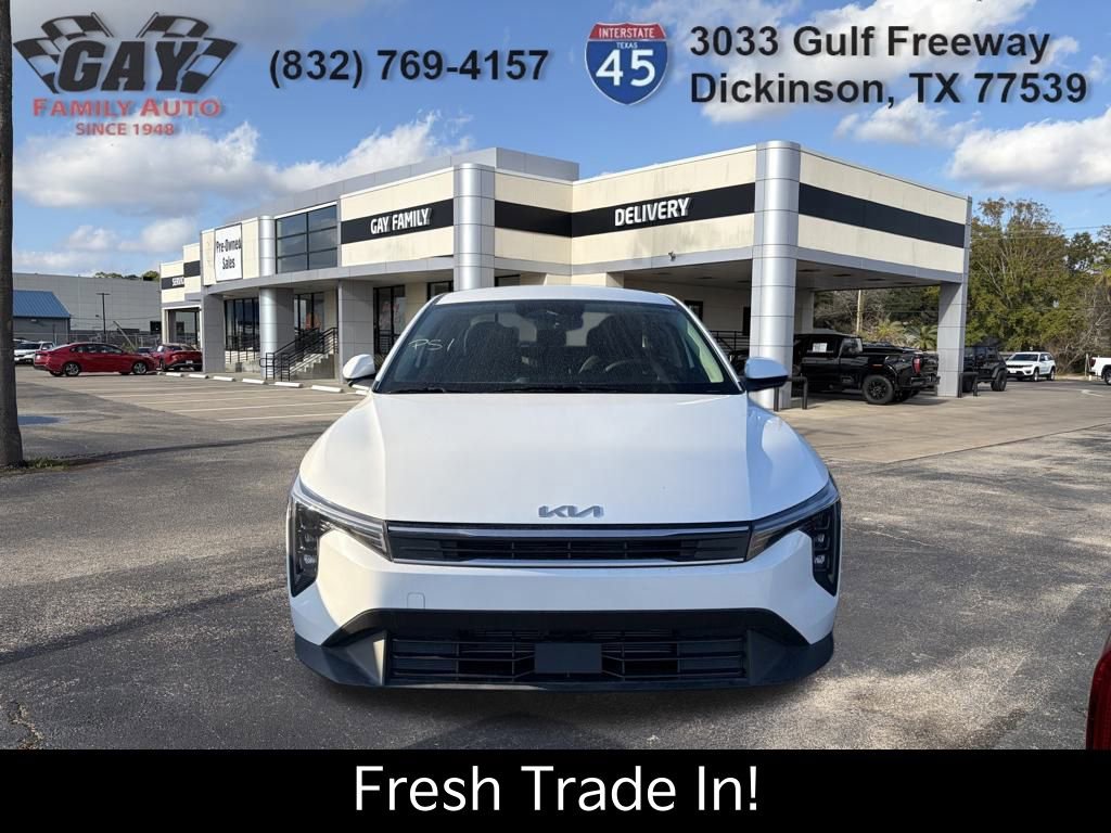 Certified 2025 Kia K4 LXS image 2