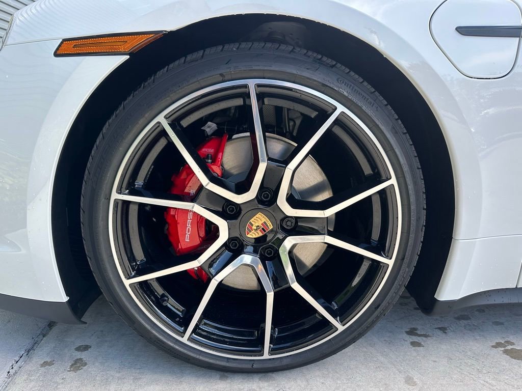 Used 2025 Porsche Taycan 4S image 39