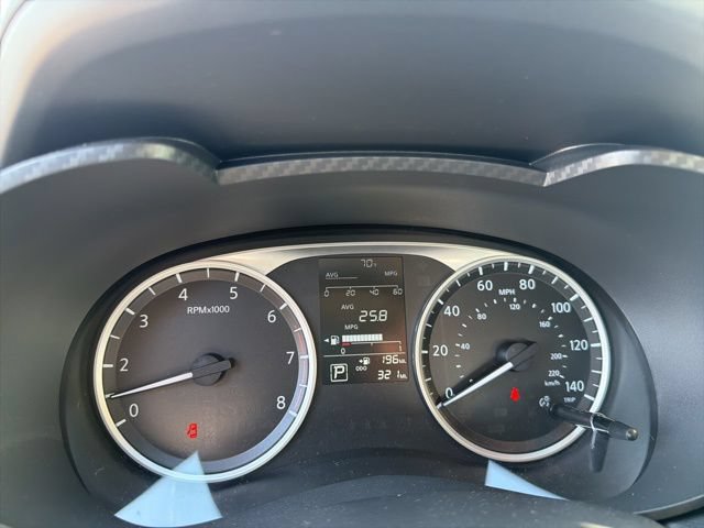 Used 2025 Nissan Versa S w/ Trunk Package FWD image 10