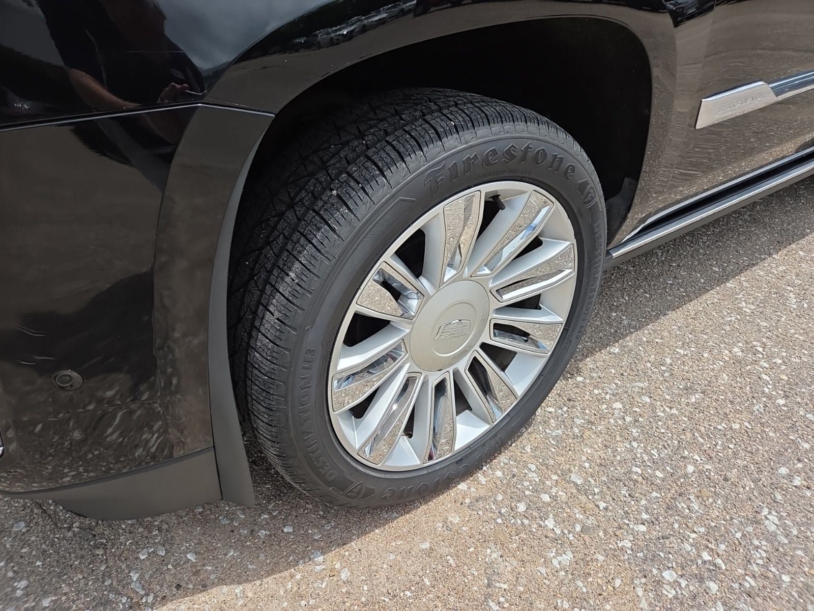 Used 2017 Cadillac Escalade Platinum AWD/4WD image 21