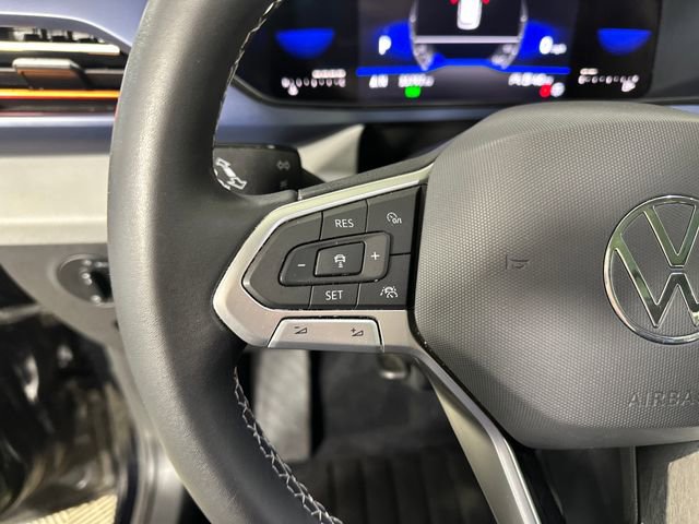 Used 2023 Volkswagen Taos SE image 15