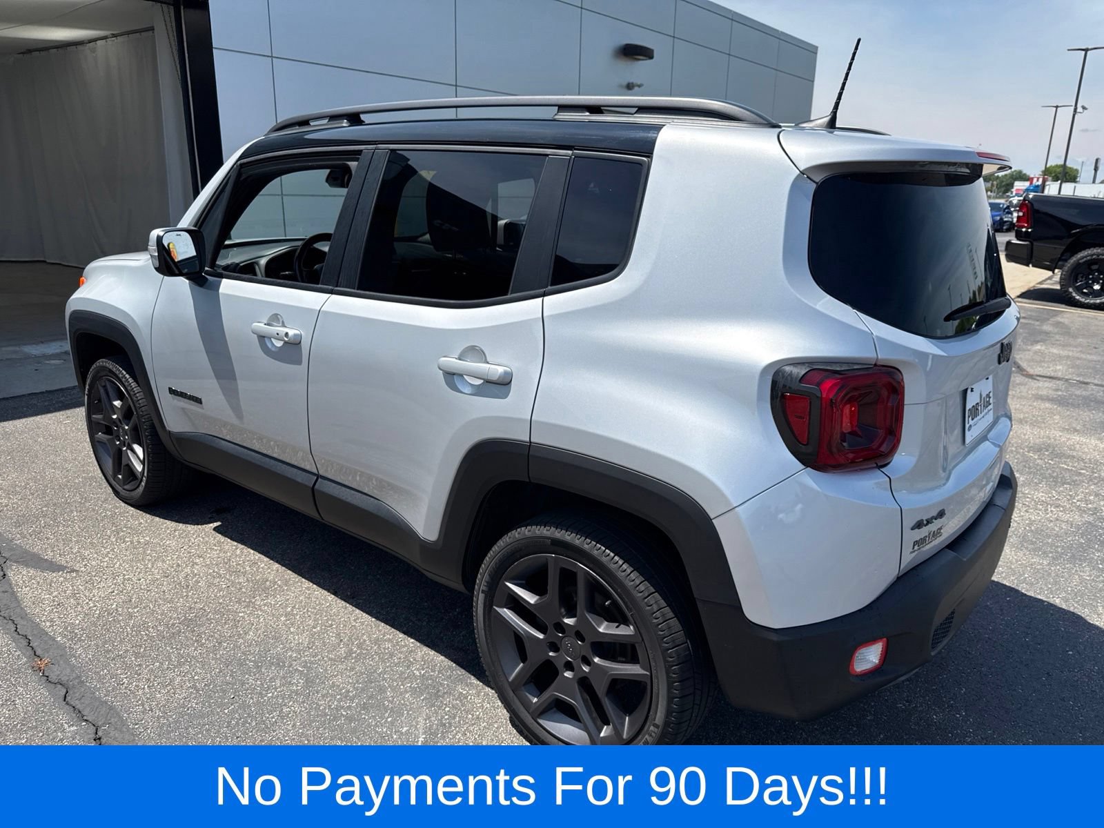 Used 2019 Jeep Renegade Limited w/ Quick Order Package 22P AWD/4WD image 5
