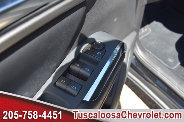 New 2027 Chevrolet Traverse LT w/ Driver Confidence Package FWD image 15