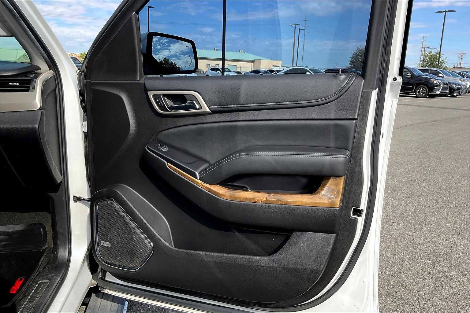 Used 2016 GMC Yukon Denali w/ Open Road Package image 23