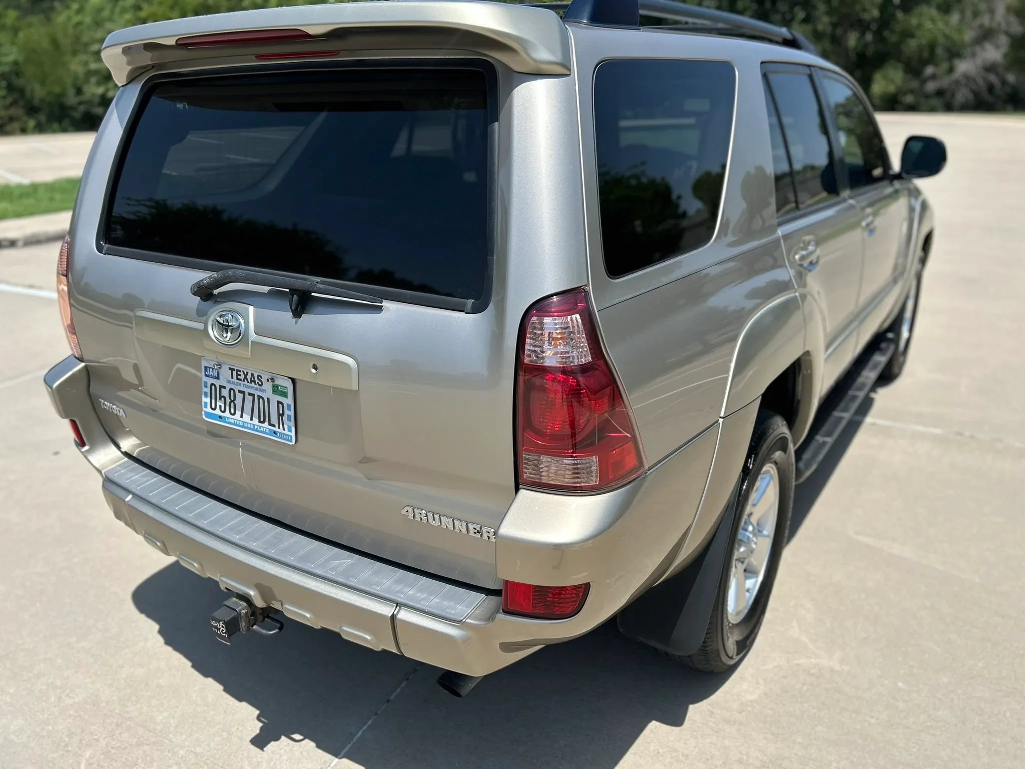 Used 2005 Toyota 4Runner SR5 RWD image 6