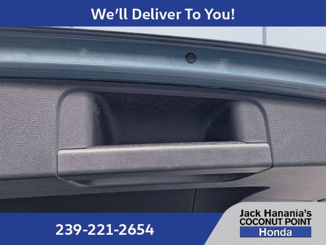 Used 2021 Volkswagen Tiguan SE w/ Panoramic Sunroof Package AWD/4WD image 13