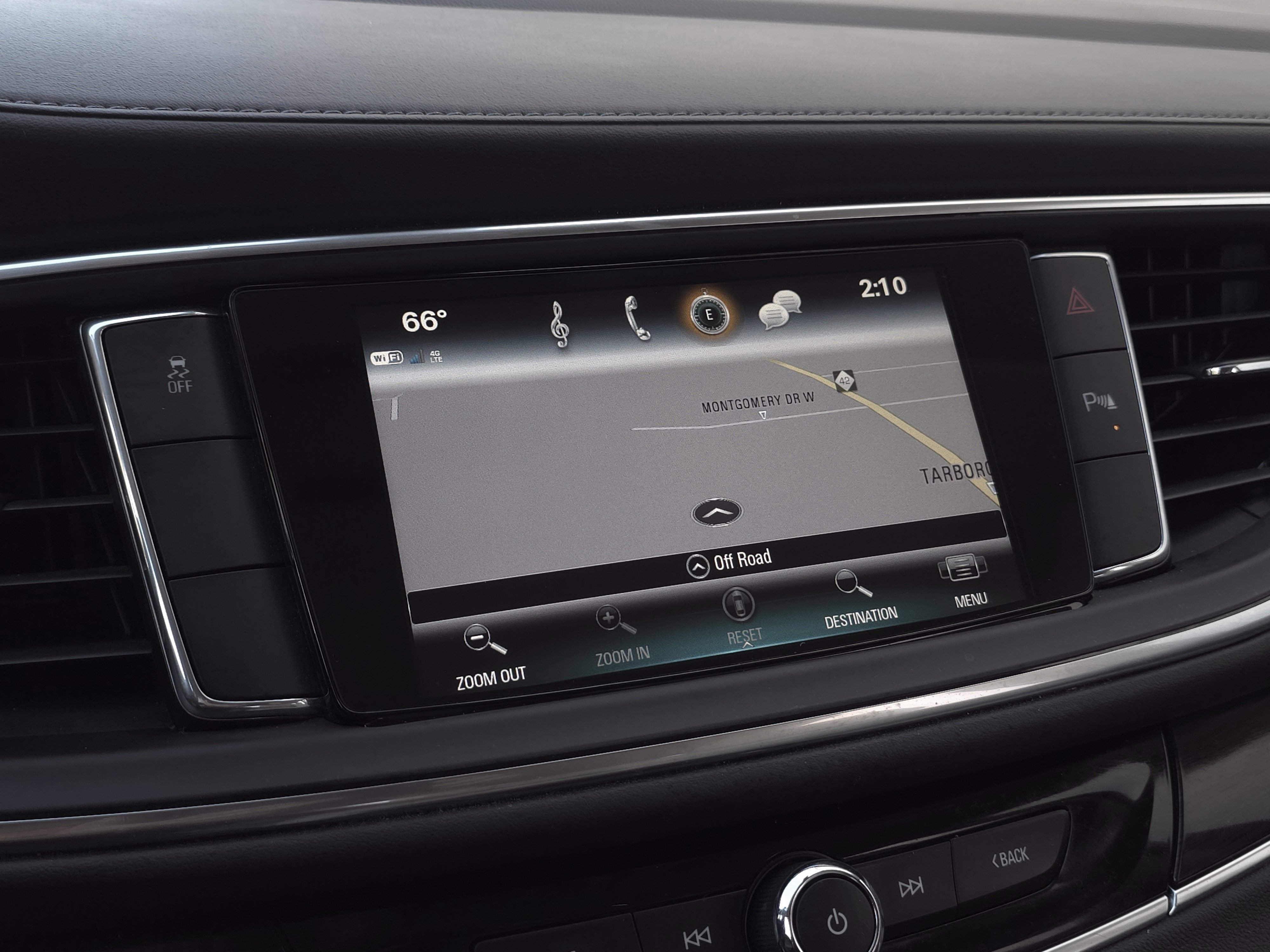 Used 2019 Buick Enclave Essence image 18