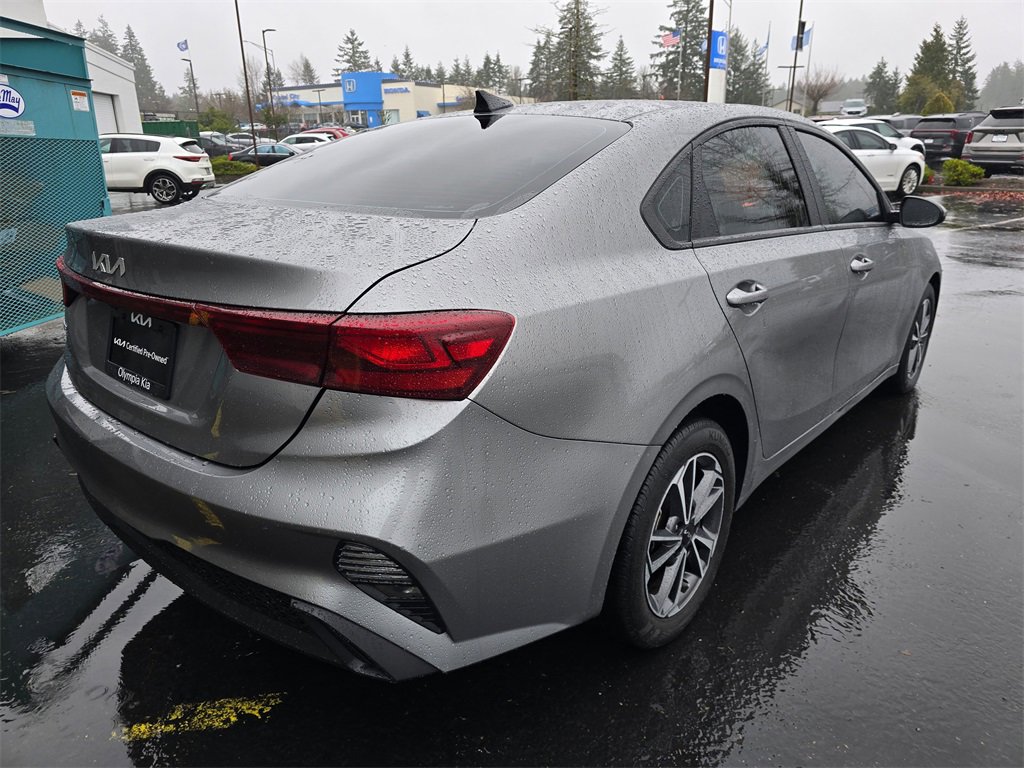 Used 2022 Kia Forte LXS image 4